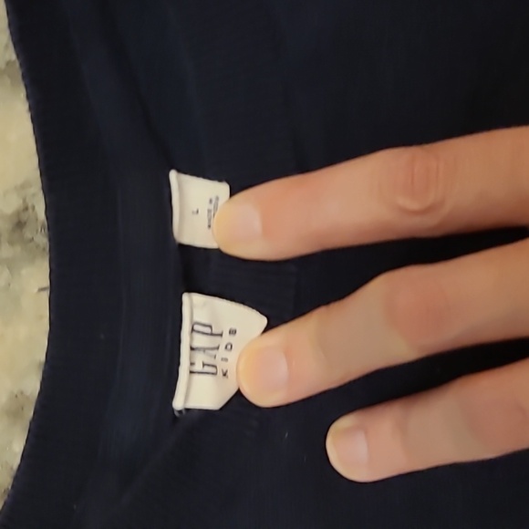 Girl's Gap sweater, size large - Picture 2 of 3